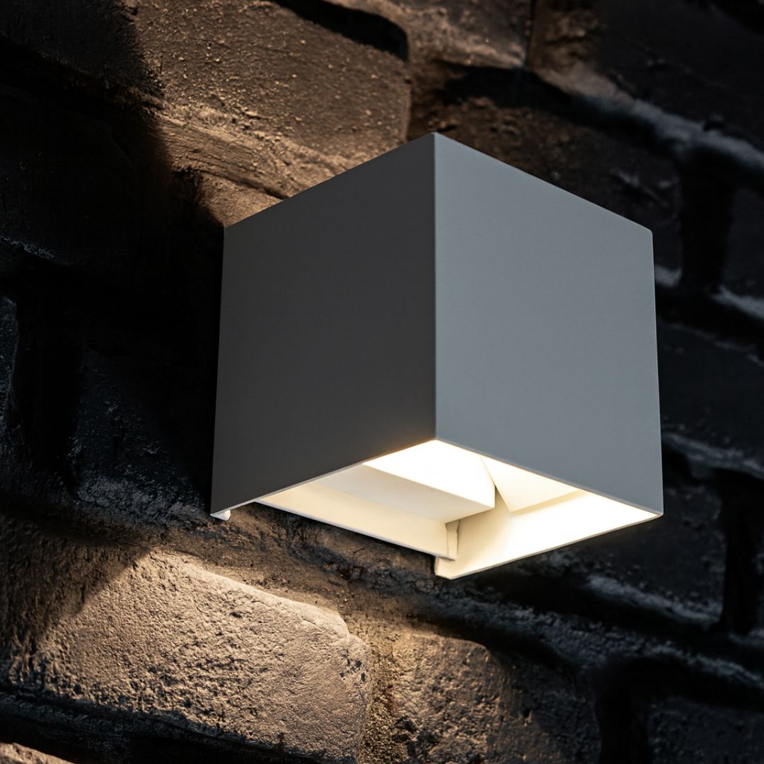 Qube Dimbaar Schuttinglamp LED 6Watt WIT 230Volt IP65