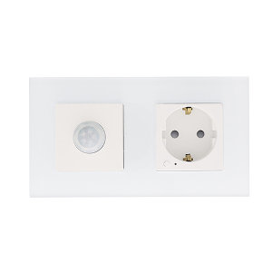 Novo Smart wit-glas stopcontact en PIR sensor combinatie compleet