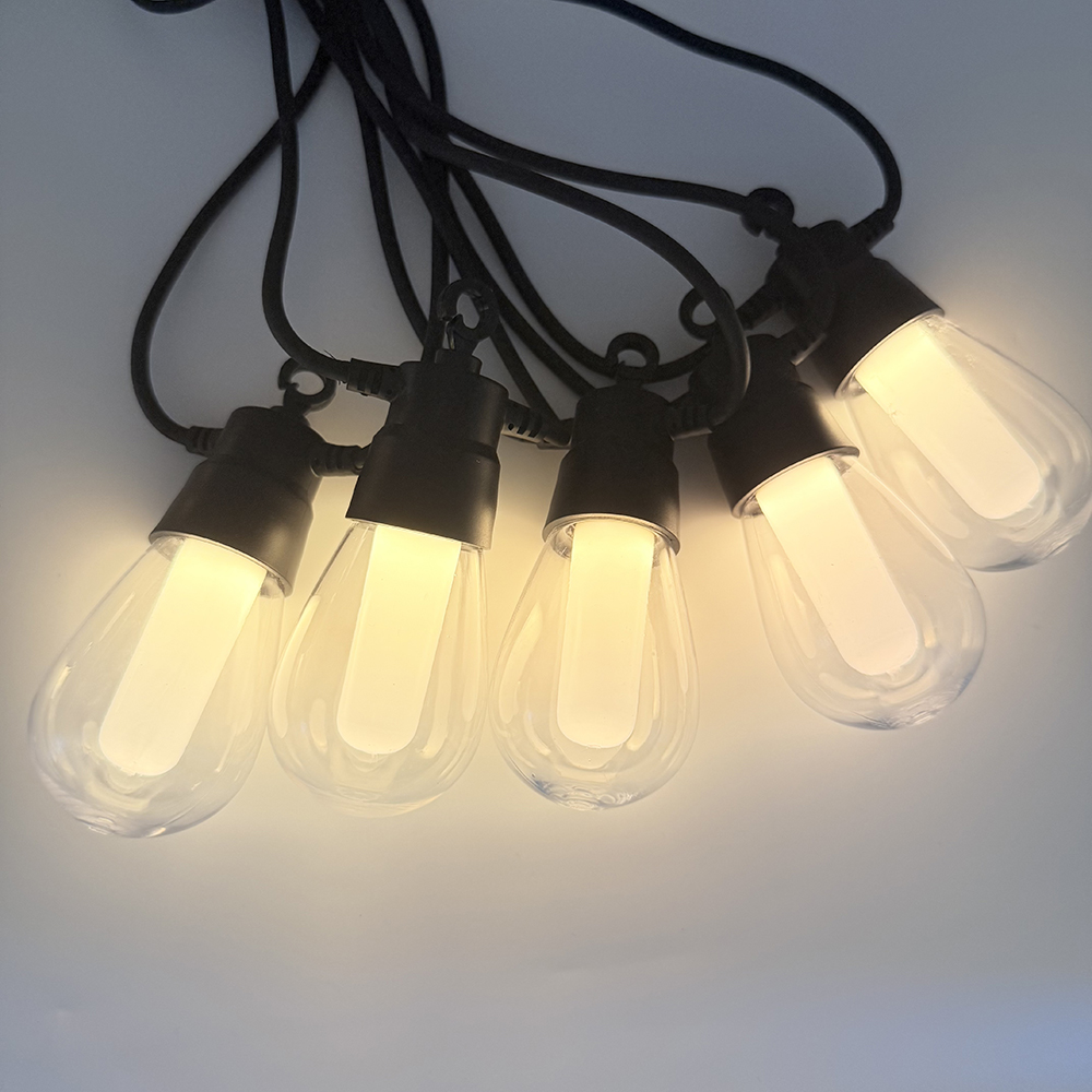 8m Arena Solar LED Prikkabel RGB &amp; Warm Wit - afstandsbediening - USB-C &amp; Zonnepaneel - inclusief 10x E27 lampen